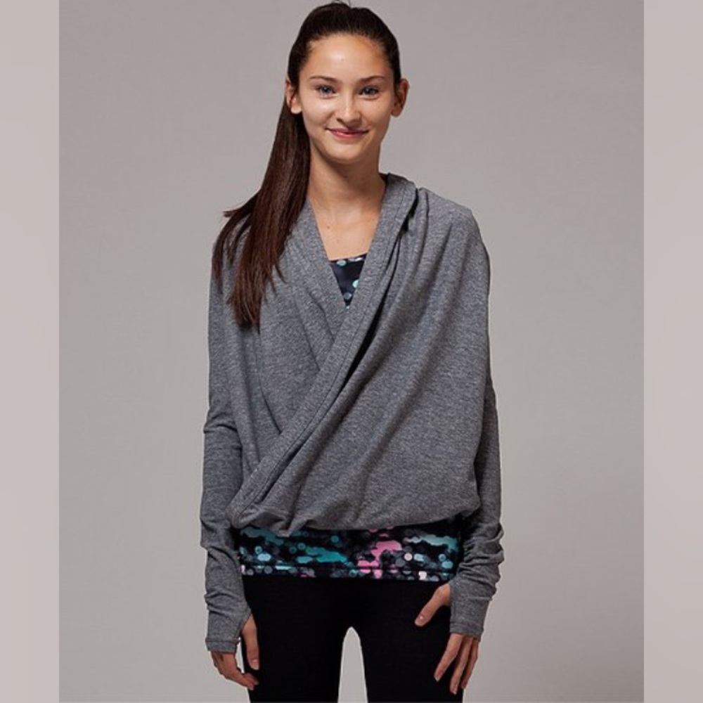 Ivivva by Lululemon Four Count Shrug Long Sleeve - Picture 4 of 9